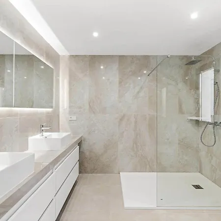 4 Bdrms Charming 3 Palms In Elviria, Sea Views! *